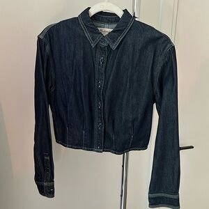 Madewell denim pleated cropped button up shirt